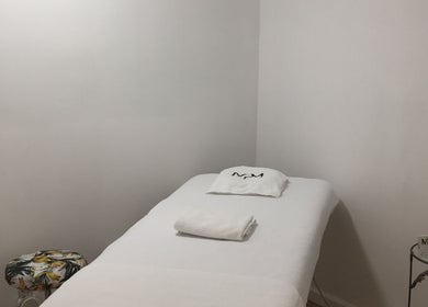 Relaxing treatment room at MPM STUDIO (Chelsea) Mens Grooming, Mens Waxing, Mens Laser in New York, New York, US.