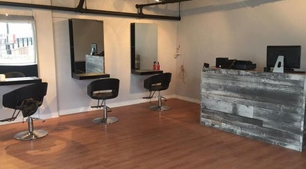 hình ảnh 3 của Salon Nuevo