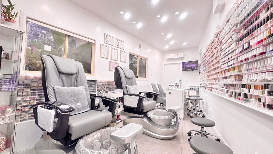Εικόνα Mina Nails & Spa Cabramatta West 1