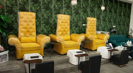 Sillas de pedicura en CORONADO BEAUTY SALON, Chame, Provincia De Panamá Oeste, PA.
