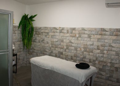 Sala de masajes en CORONADO BEAUTY SALON, Chame, Provincia De Panamá Oeste, PA. Diseño elegante y acogedor.