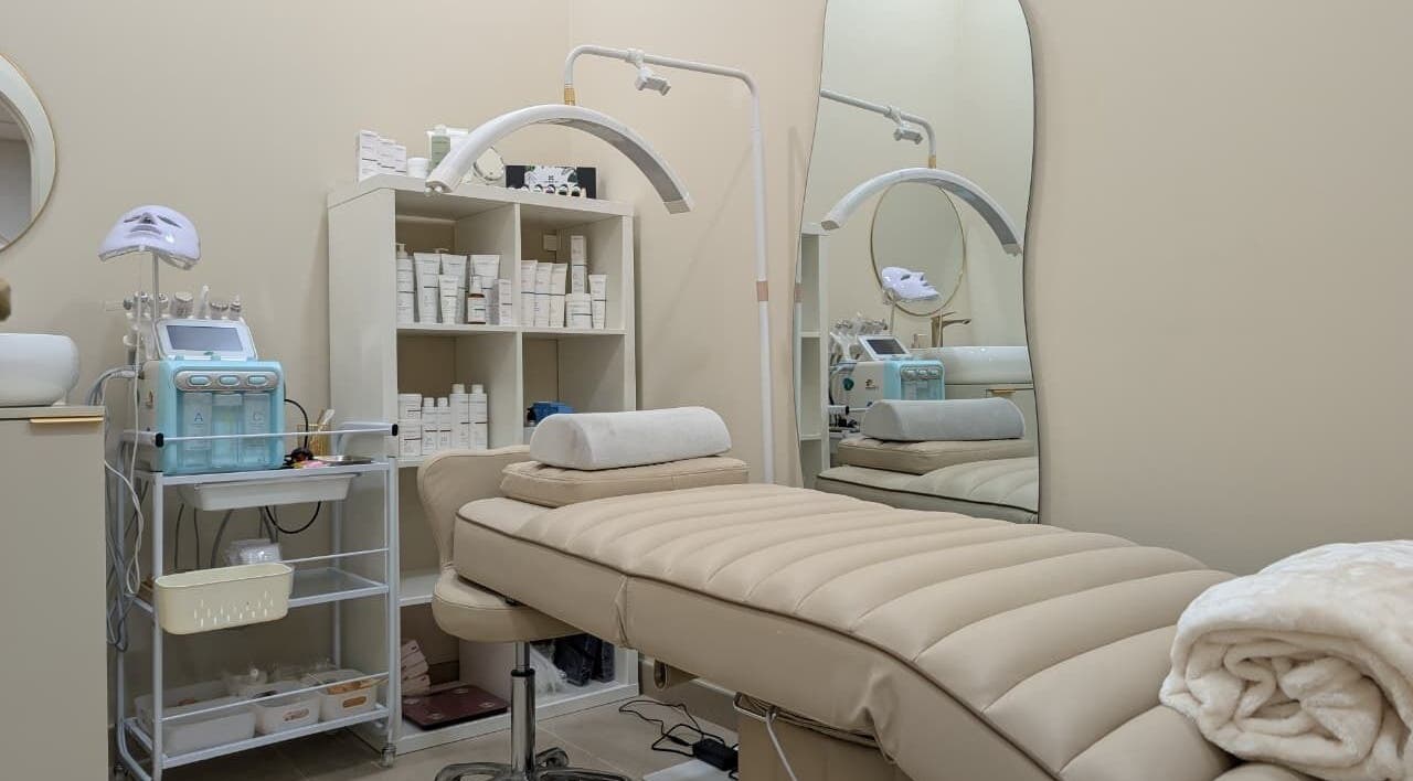 Elegant treatment room at Sheboss Timeless Beauty Saloon LLC, Dubai, AE, showcasing modern beauty equipment.
