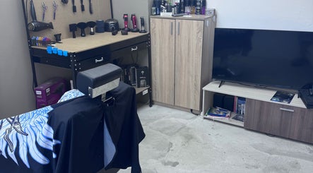Barber setup at BobbyCutz, Gabrovo, Gabrovo, BG showcasing tools and modern interior features.