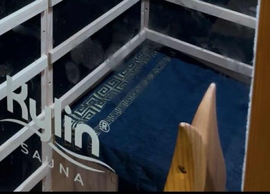 Silk Spa Balaclava - Head Spa & Body Health & Natural Beauty offers a tranquil sauna experience in Melbourne, Victoria, AU.