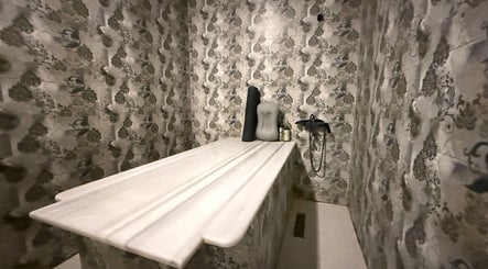 غرفة حمام تركي في Relax Care العناية بالراحة الخبر، الخبر، المنطقة الشرقية، SA، بديكور فخم.