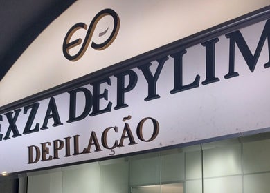 Fachada da Exza Depylim Se em Minas Gerais, BR, destacando serviço de depilação profissional.