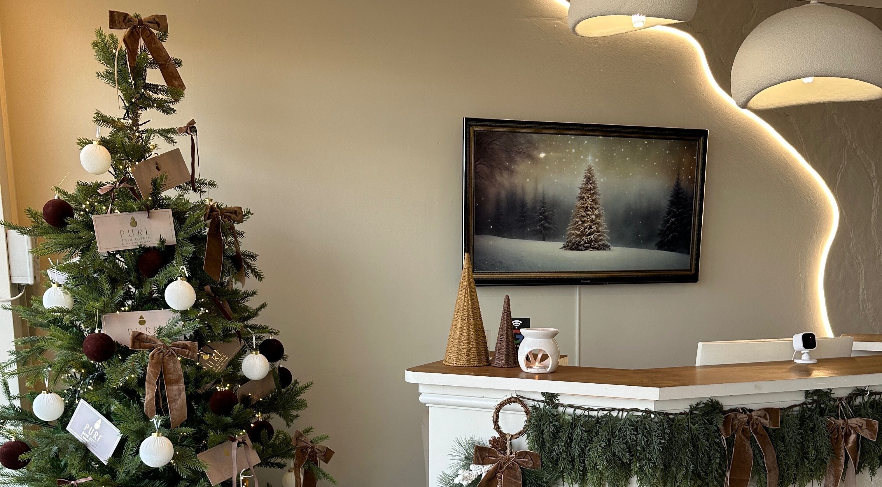 Festive decor at Figured It at Pure Skin Clinic Hessle, Hull, England, GB.