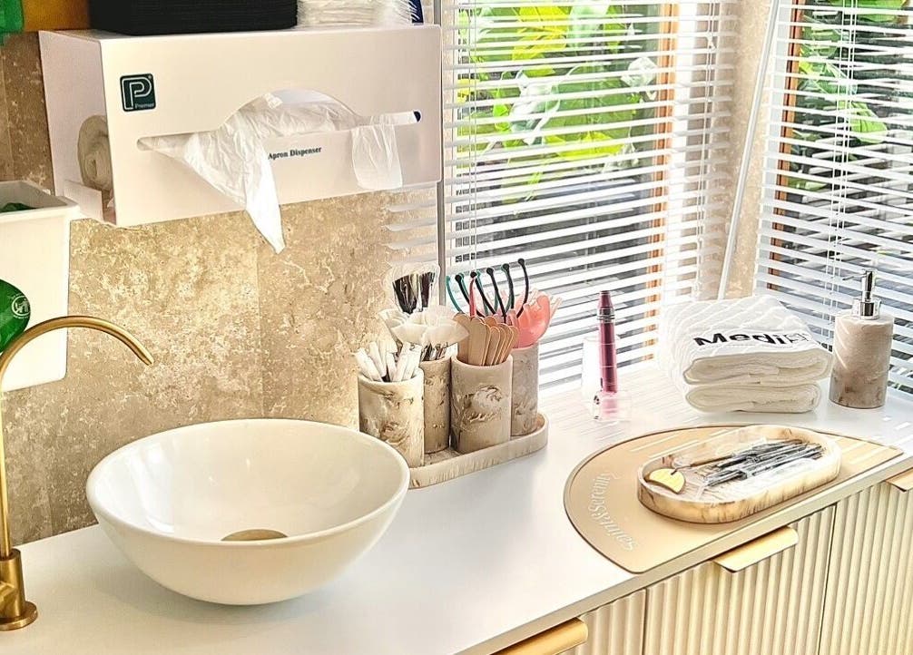 Clean and organized treatment station at Skinthetics Studio, Droitwich Spa, England, GB.