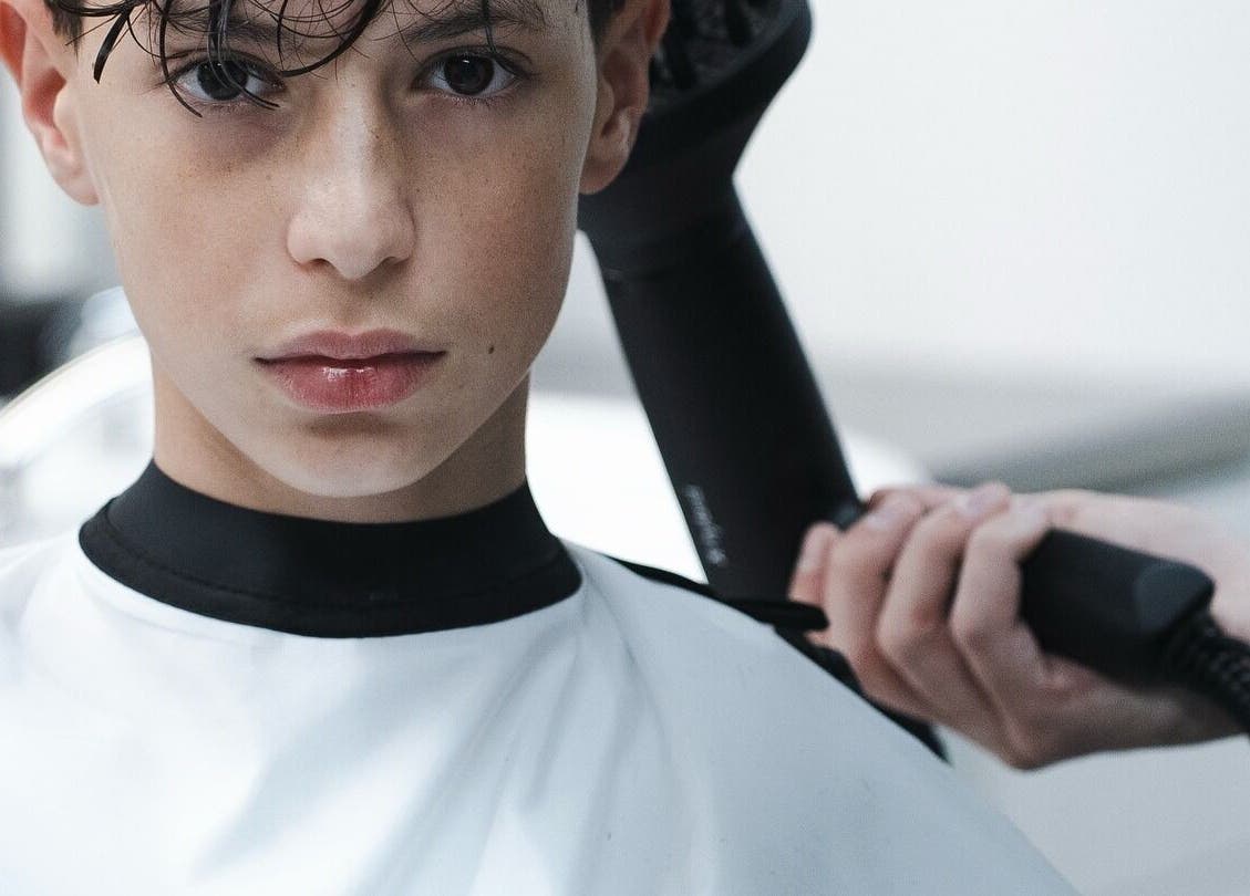 Taglio di capelli moderno presso ICE Hair Man Lab, Senigallia, Marche, IT.