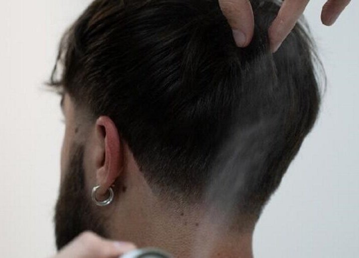 Trattamento capelli con spray all'ICE Hair Man Lab, Senigallia, Marche, IT.