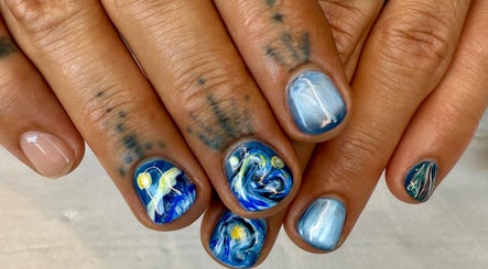 Artistic manicure with starry night design at Jada Ellize Nails, London, England, GB.