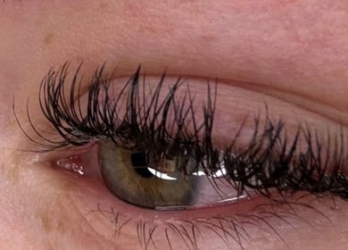 Close-up of elegant eyelashes at Beauty Bliss, Ipswich, England, GB, showcasing expert eyelash extensions.