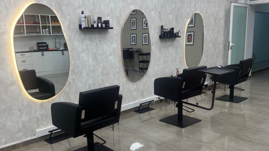 PREMIUM SALÓN & SPA Barberà