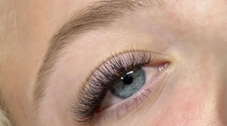 Close-up of expertly styled lashes at Divine Lash Studio, Varsity Lakes, Queensland, AU.