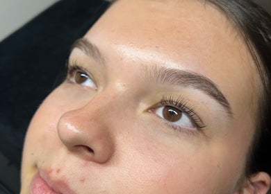 Close-up of lashes enhanced at Divine Lash Studio, Varsity Lakes, Queensland, AU enhancing natural beauty.