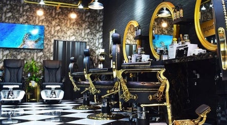 Elegant interior of 700 Gents Salon - Jumeirah in Dubai, Dubai, AE featuring opulent styling chairs and decor.