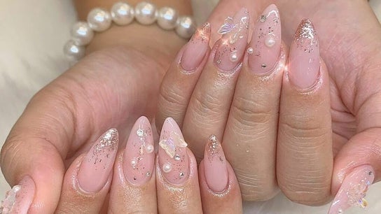 Pinky's Nails 5