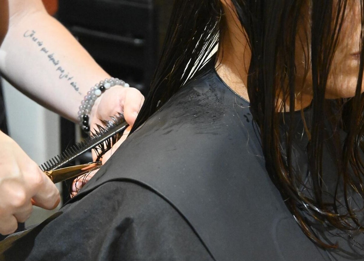 Coiffure professionnelle à L'atelier Prasama, Saint-paul-les-fonts, Occitanie, FR.