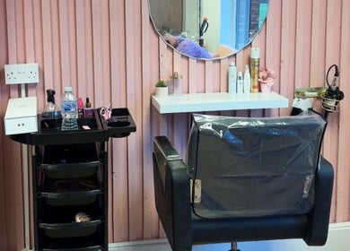 Stylish salon chair and mirror setup at The beauty cabin x in Sunderland, England, GB.