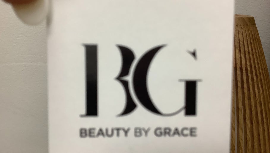 Beauty by Grace, bilde 1