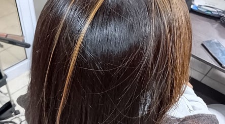 Stylish hair highlights at Belindah the Hairdresser, Cape Town, Western Cape, ZA.