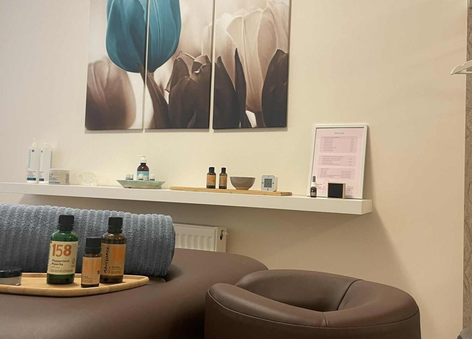 Masszázsolajok és törülköző a Réka Masszázs Stúdióban, Budapest, Magyar, HU.