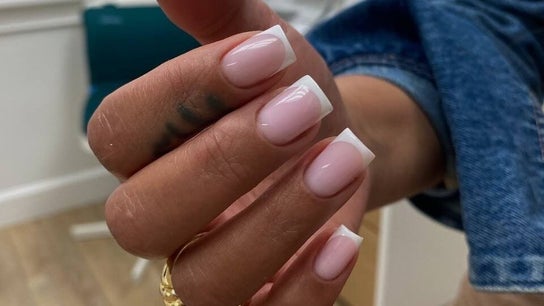 Nail Maniac Salon & Academy