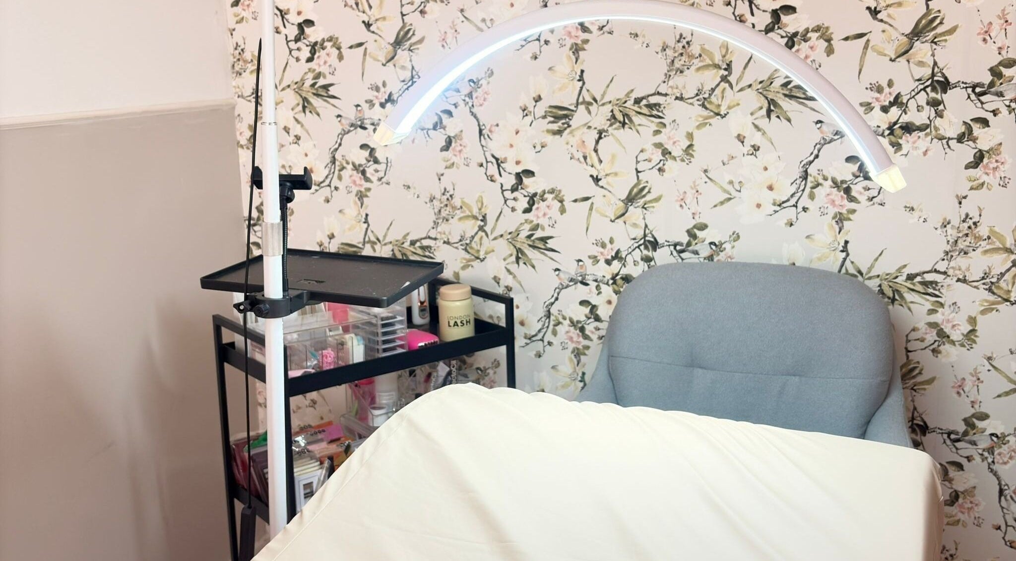 Espaço acolhedor de tratamento em Aura - Centro de beleza, Pinhal Novo, Setúbal, PT.