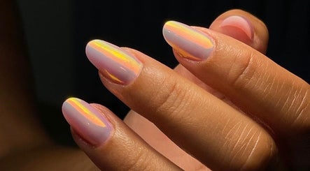 Unhas artísticas com design moderno no Hellen Christina Studio, Caldas Da Rainha, Leiria, PT.
