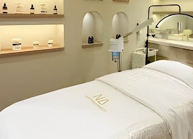 Tranquil treatment room at NA Clinic, Bali, Bali, ID with relaxing ambiance and serene decor.