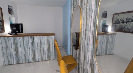 Reception and styling area at Blueberry Locs UK, Longfield, England, GB with elegant decor and modern design.