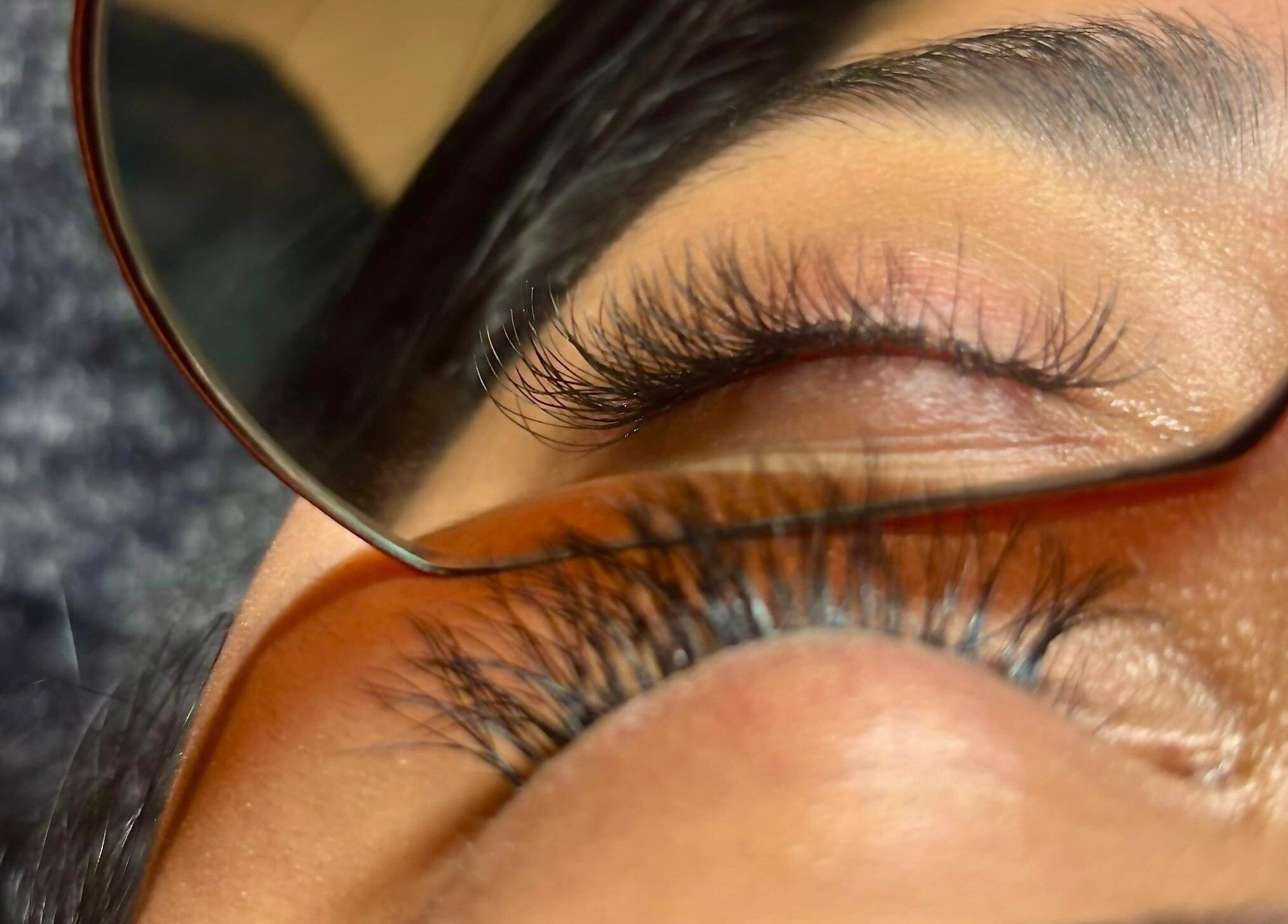 Close-up of expertly applied lashes at Aura Lash Studio, Midrand, Gauteng, ZA, showcasing precision and beauty.