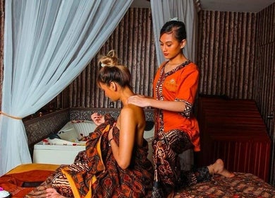 Relaxing massage at MOBILE SPA BY CIK SARAH, Rawang, Selangor, MY, with serene spa ambiance.
