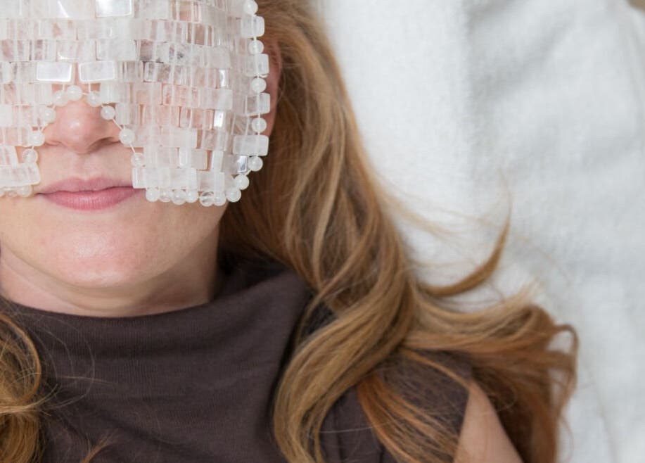 Relaxing crystal therapy at Oak + Glow in Chaldon, England, GB enhances wellness and tranquility.