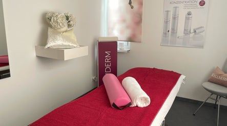 Entspannende Behandlungsliege bei Beauty Code - Kobido und Transbukkale Gesichtsmassage, Zürich, Zürich, CH.