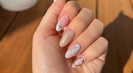 Intricate nail designs at Refined. By Holly, Chelmsford, England, GB highlight beauty and detail.