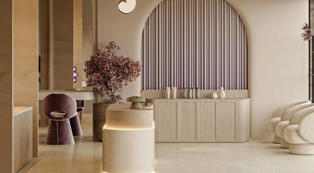Interior sofisticado de Amara - Women's Beauty Club en Providencia, Región Metropolitana, CL.