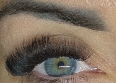 Extension de cils chez L Art Du Cils By Caroline à Issenheim, Grand Est, FR pour un regard captivant.