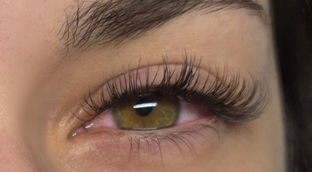 Extension de cils élégante chez L'Art Du Cils By Caroline, Issenheim, Grand Est, FR.