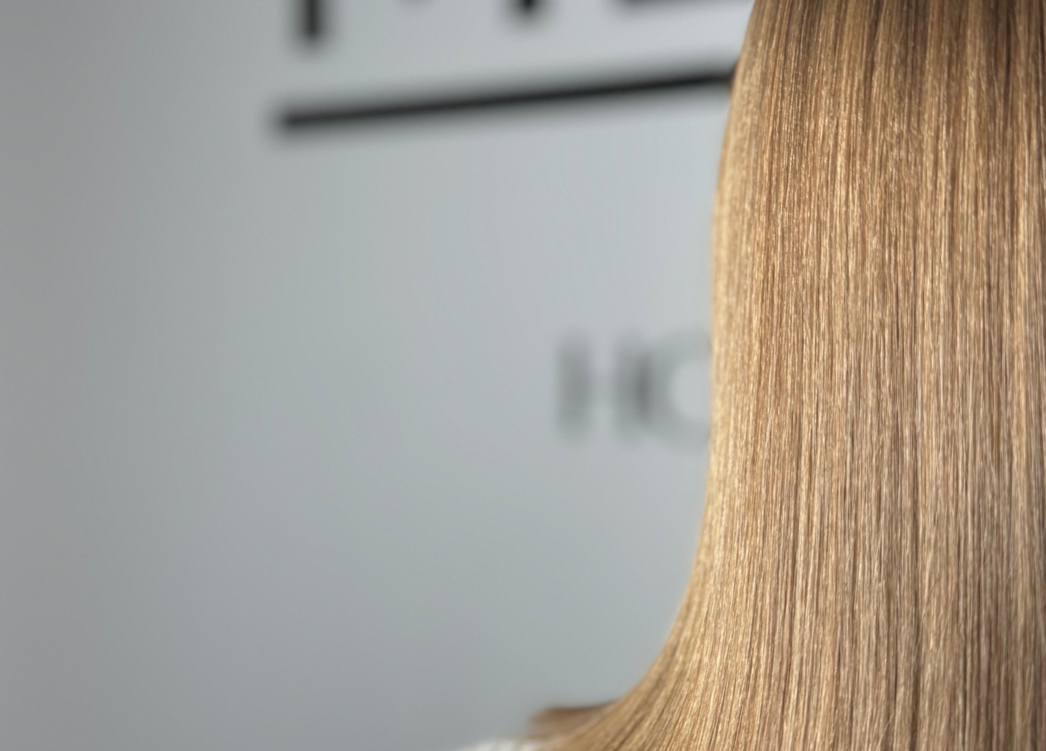 Glossy straight blonde hair at ME TIME STUDIO in Jelgava, LV, showcasing professional hair care.