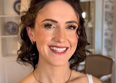 Elegant bridal makeup by Beth Ritchie Makeup Artist in Peebles, Scotland, GB, showcasing radiant beauty.