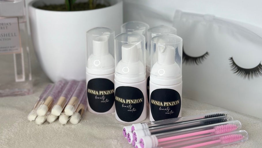 Productos de belleza en Annia Extensiones de Pestañas, Madrid, Comunidad De Madrid, ES.