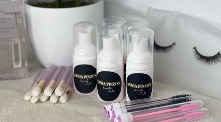 Productos de belleza en Annia Extensiones de Pestañas, Madrid, Comunidad De Madrid, ES.
