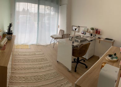 Espace esthétique chez A.Subtil’Art à Peyrilhac, Nouvelle-Aquitaine, FR, avec déco naturelle et cosy.