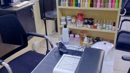 Cloud1nails and Beauty Studio