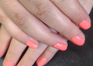 Coral nail manicure at Danni's Den: Beauty Refined in Wellingborough, England, GB.