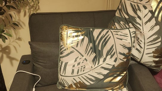 Danni's Den: Beauty Refined