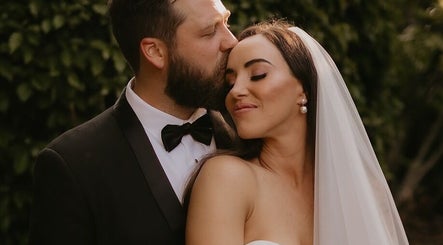 Wedding couple at Stephanie Jade Makeup Artistry, Melbourne, Victoria, AU, showcasing natural elegance.