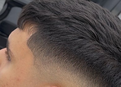 Стилен подстриг в Hood Box Barbers, Велико Търново, Велико Търново, BG. Перфектно оформяне и стил.
