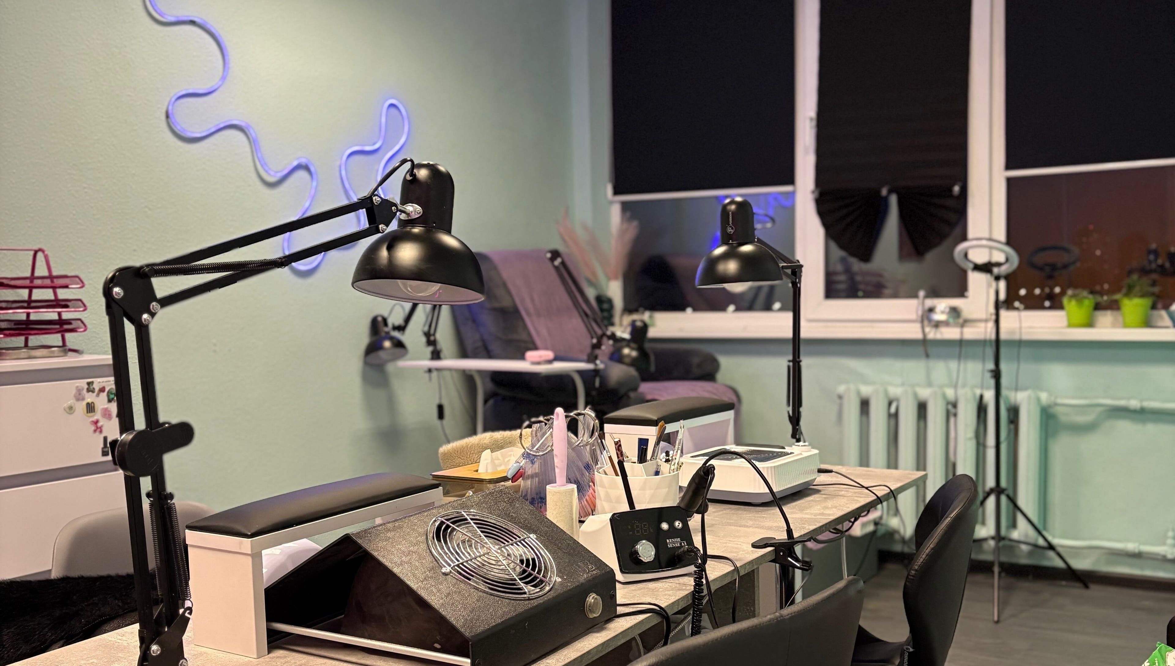 Затишна зона догляду за нігтями в SoNails Studio, Київ, Місто Київ, UA.